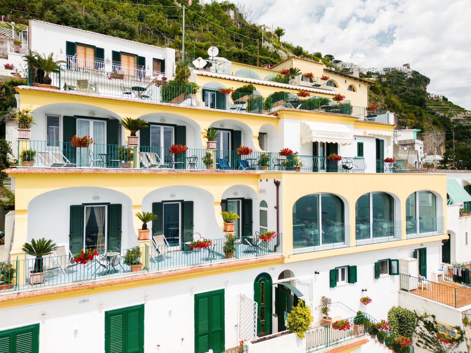 Hotel Il Nido Амалфи Екстериор снимка