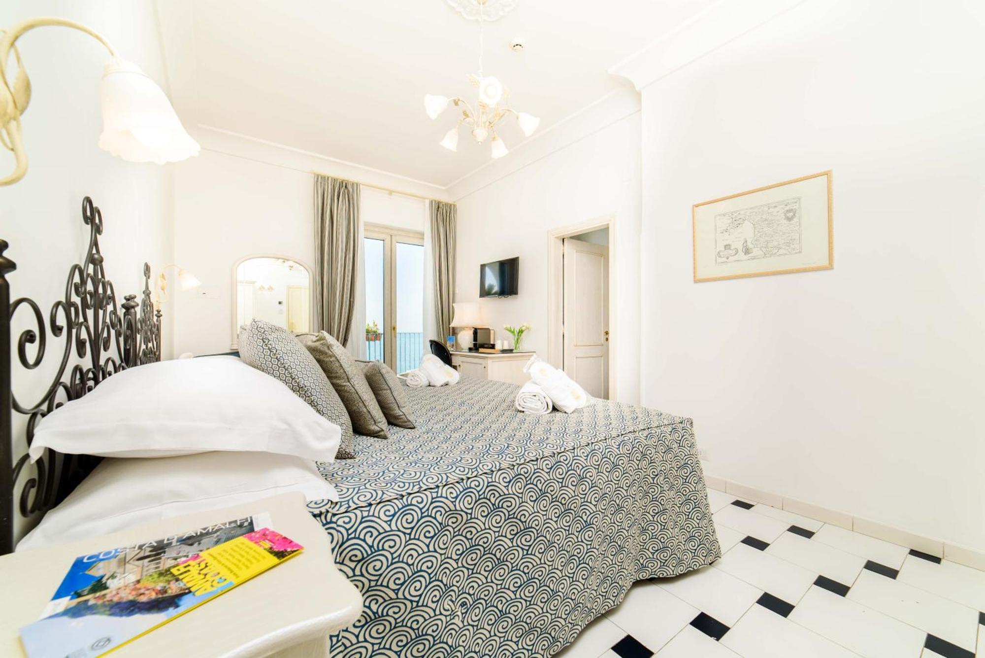 Hotel Il Nido Амалфи Екстериор снимка