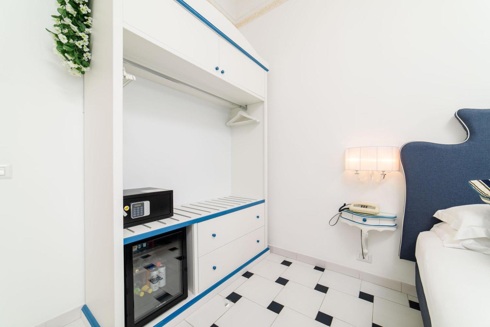 Hotel Il Nido Амалфи Екстериор снимка