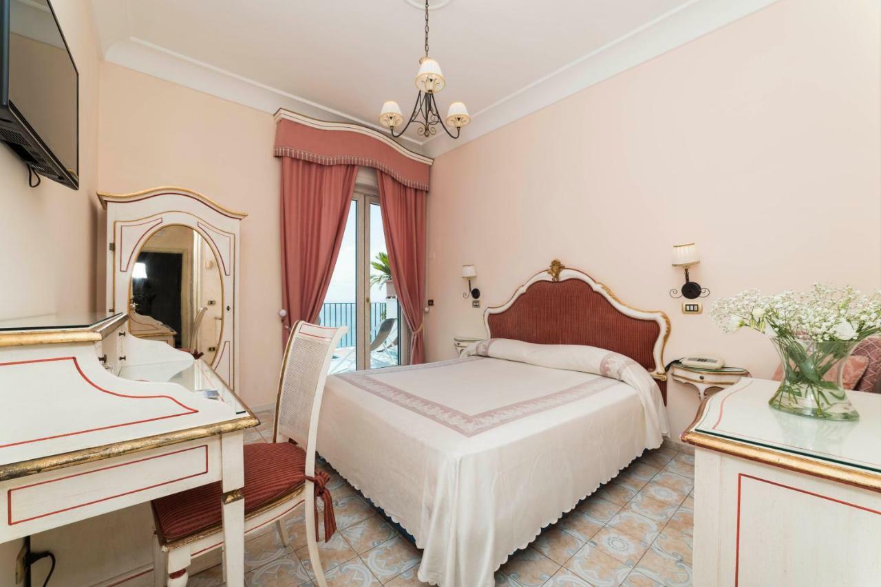 Hotel Il Nido Амалфи Екстериор снимка