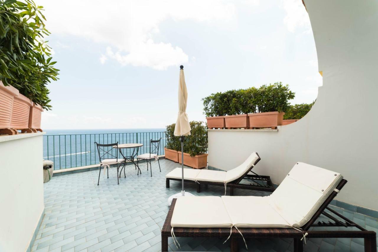 Hotel Il Nido Амалфи Екстериор снимка